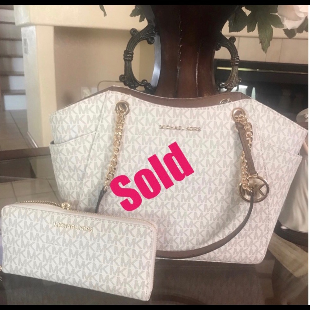 Purse and wallet set